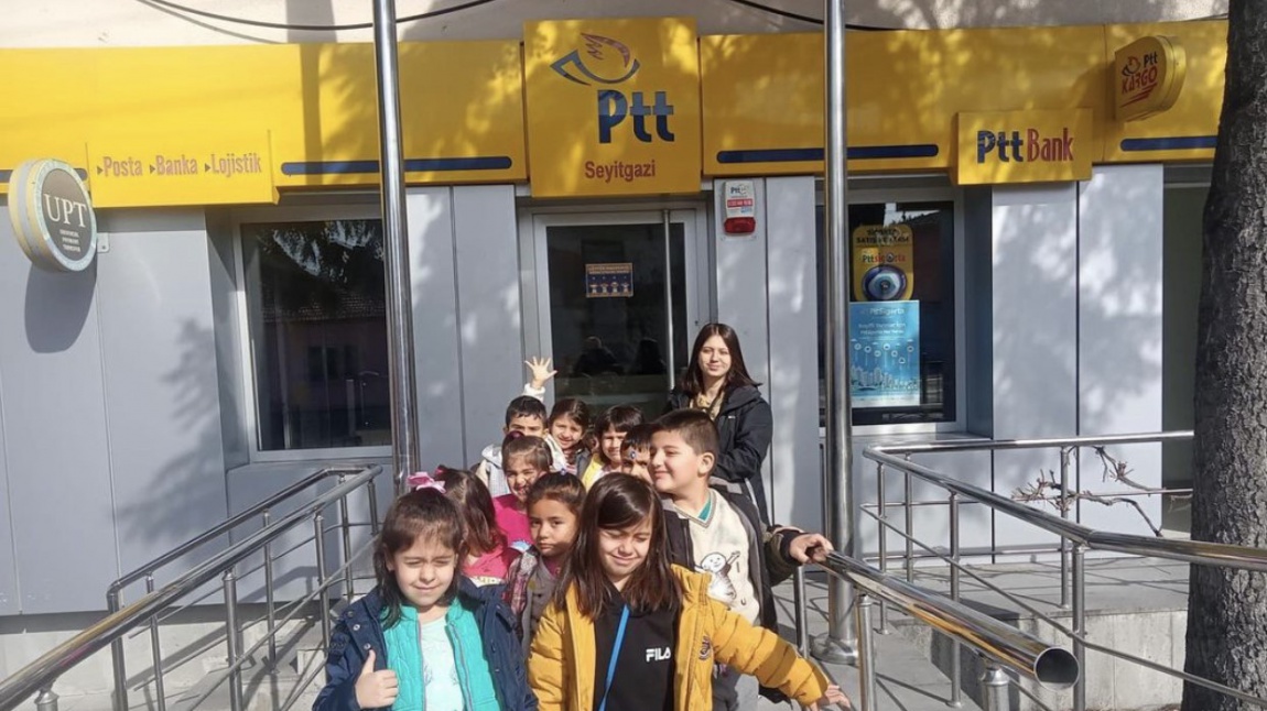 5 Yaş Sınıfımız Papatyalar Sınıfı'nın PTT Şubesi'ne Gezisi